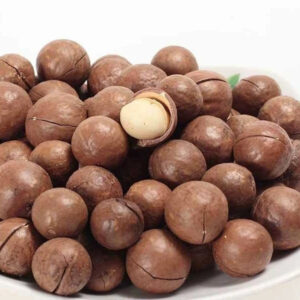 Macadamia Nuts Bag Packaging Vietnam Round a Grade Raw Macadamia Nut White and Black 15-20kg/carton Box Dried Clean Surface
