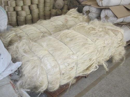 quality-sisal-fibre-raw-sisal-fibre-material-for-export3-0626769001637753117.jpg